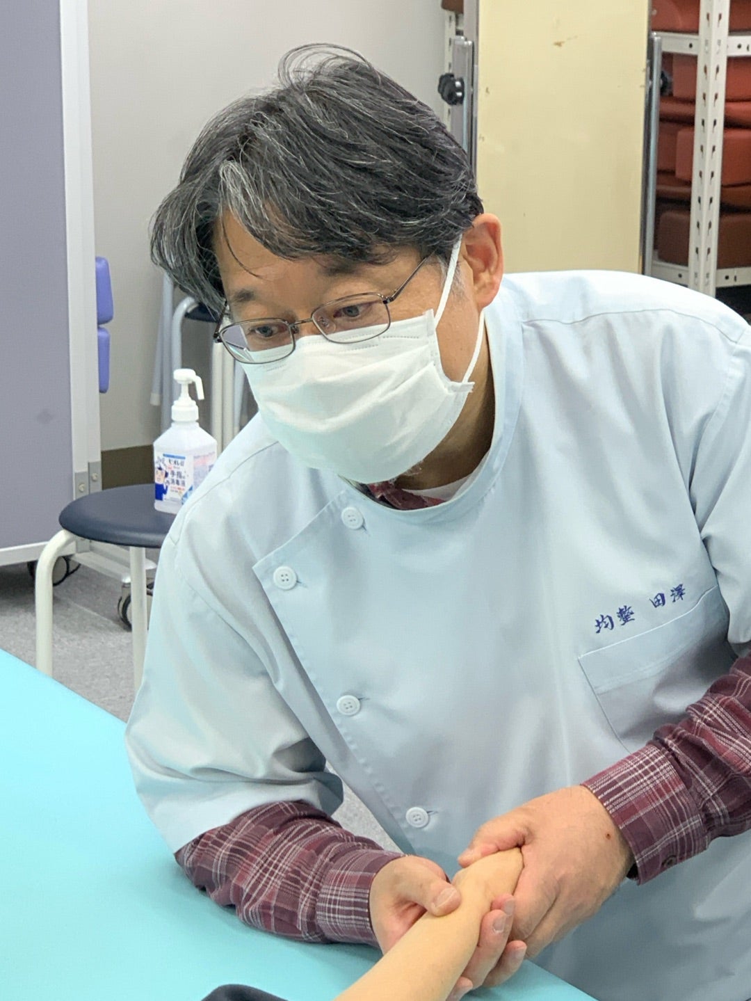 ♦︎捻挫の調整も経絡で…⁉️経絡操縦法✨
