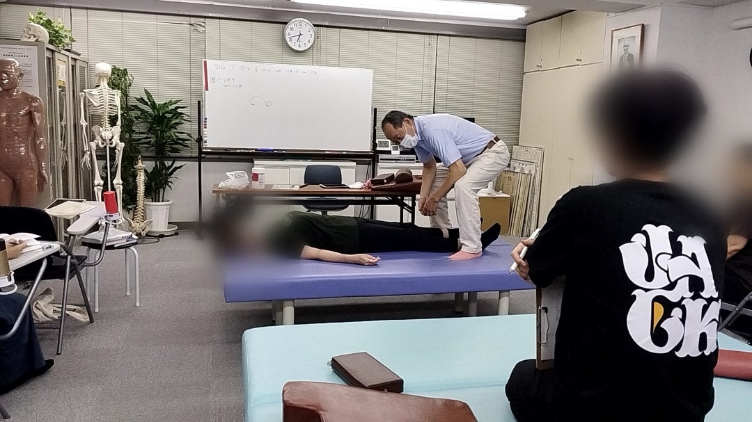 ♦︎股関節から全身へ ― 拡大と縮小の均整学